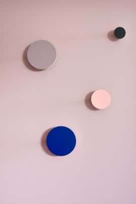 WIESZAK KOŁO RÓŻOWY